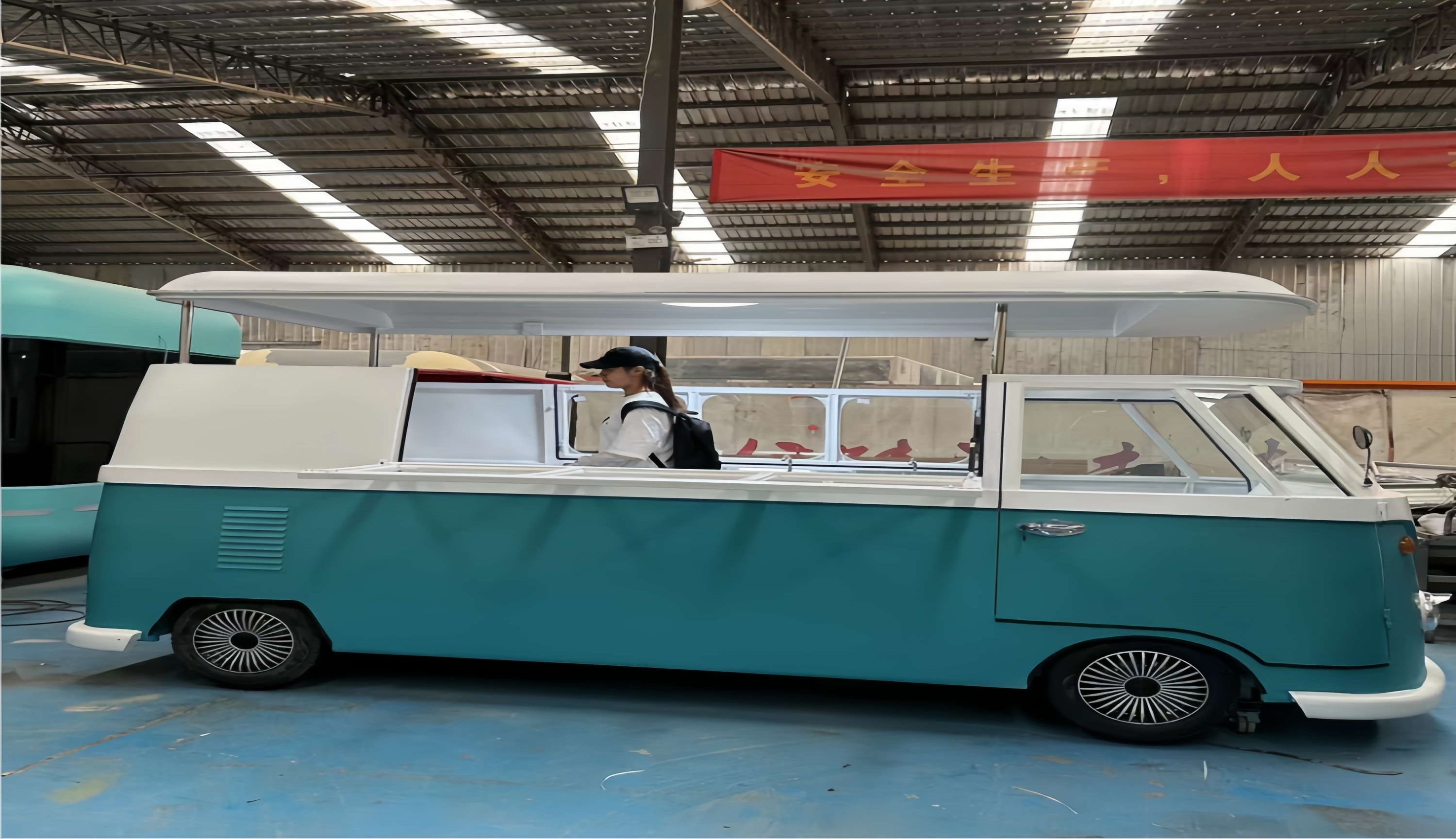 Luxury mobile shop